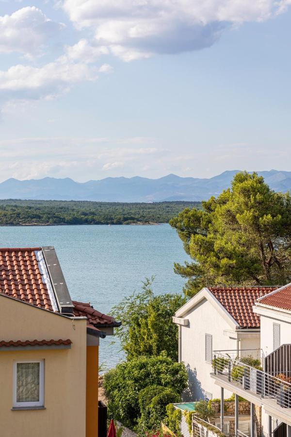 Apartments Sucic 2 Солине Экстерьер фото